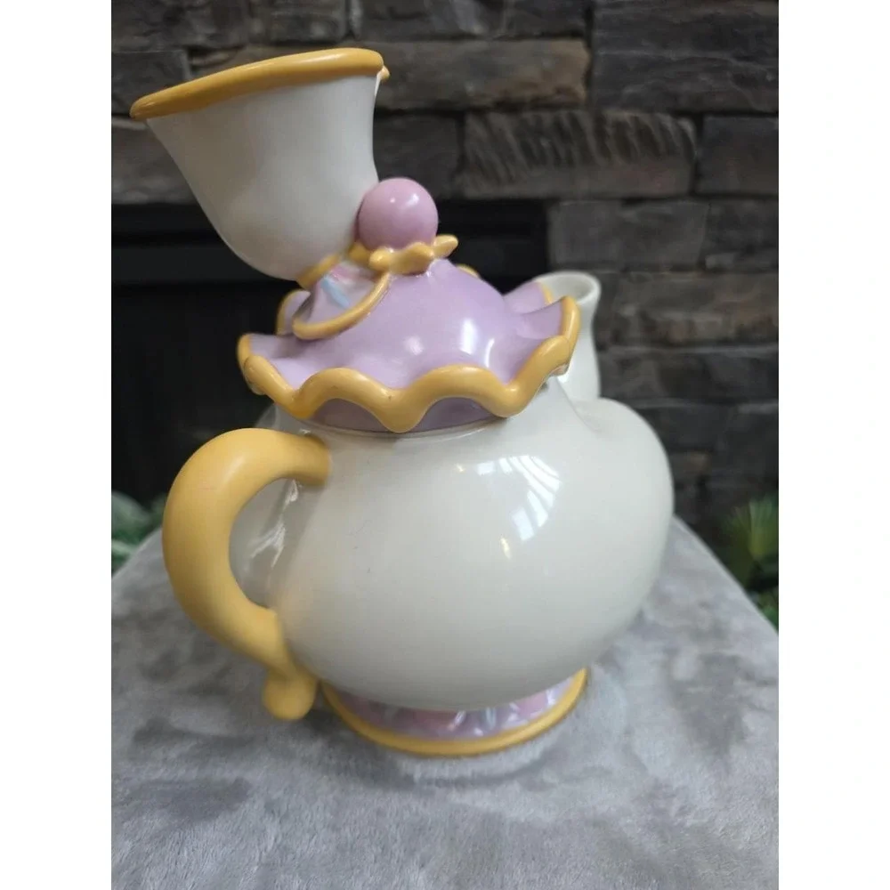 Disney Beauty and the Beast Mrs. Potts & Chip Cookie Jar Never Used Sat In Cabin